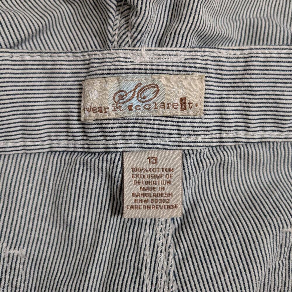 Blue‑white pinstripe 100% cotton cuffed shorts by SO Wear It Declare It, size 13 - Picture 4 of 6